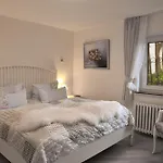 Haus Marianne Am Maar| * シャルケンメーレン