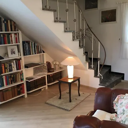 Haus Marianne Am Maar| 샬켄메렌