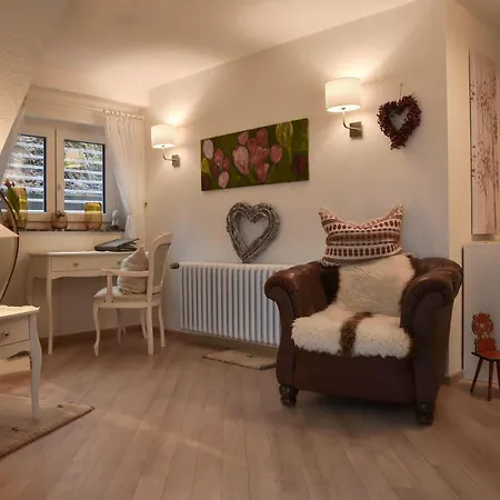 Haus Marianne Am Maar| 아파트 *